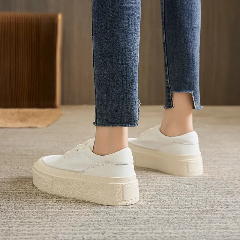Women's black platform sports board shoes with embossed cowhide leather and rubber sole