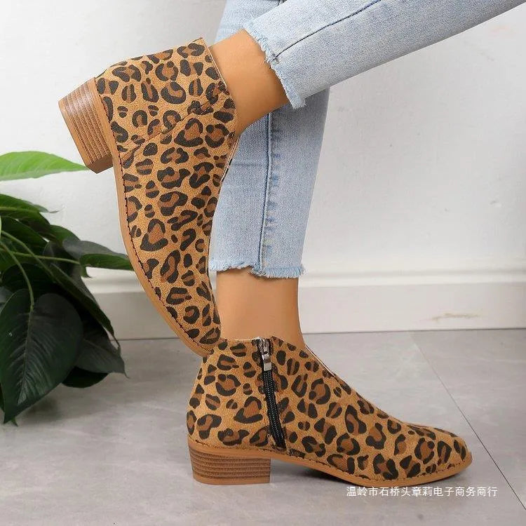 V Cut Chelsea women's chunky heel pointed ankle boots in solid colour with side zipper