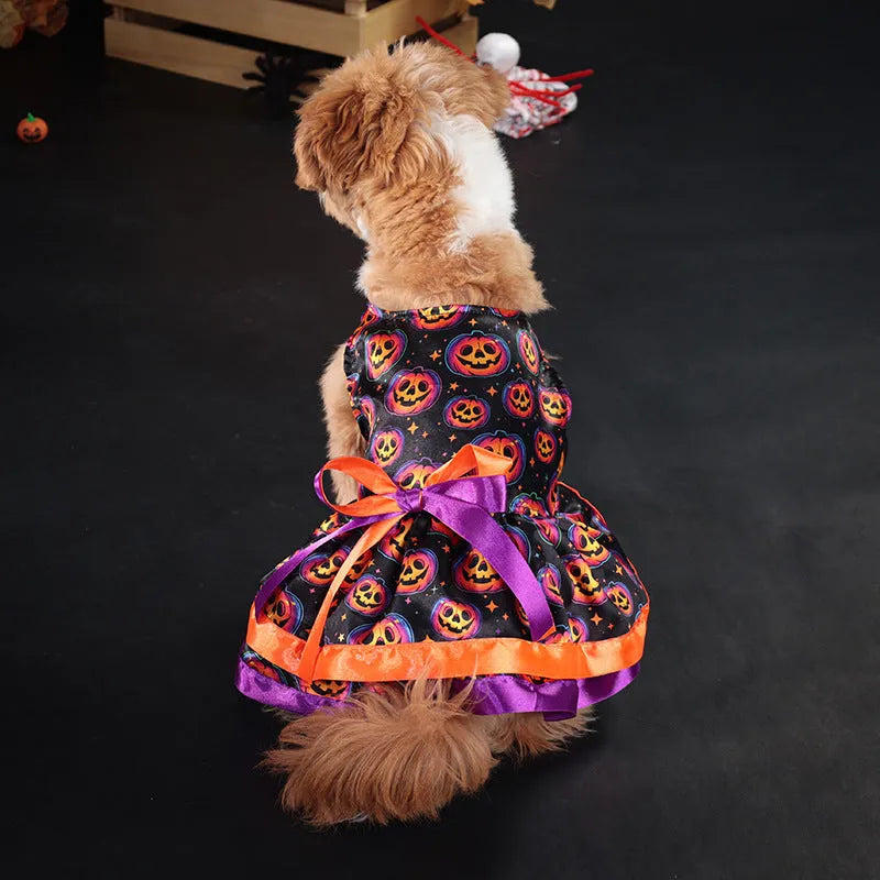 Halloween pet skirt for dogs with colourful pumpkin pattern and double-layer construction
