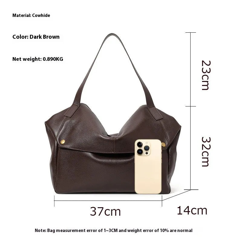 Brown genuine leather women's shoulder bag with horizontal square shape and internal organisation