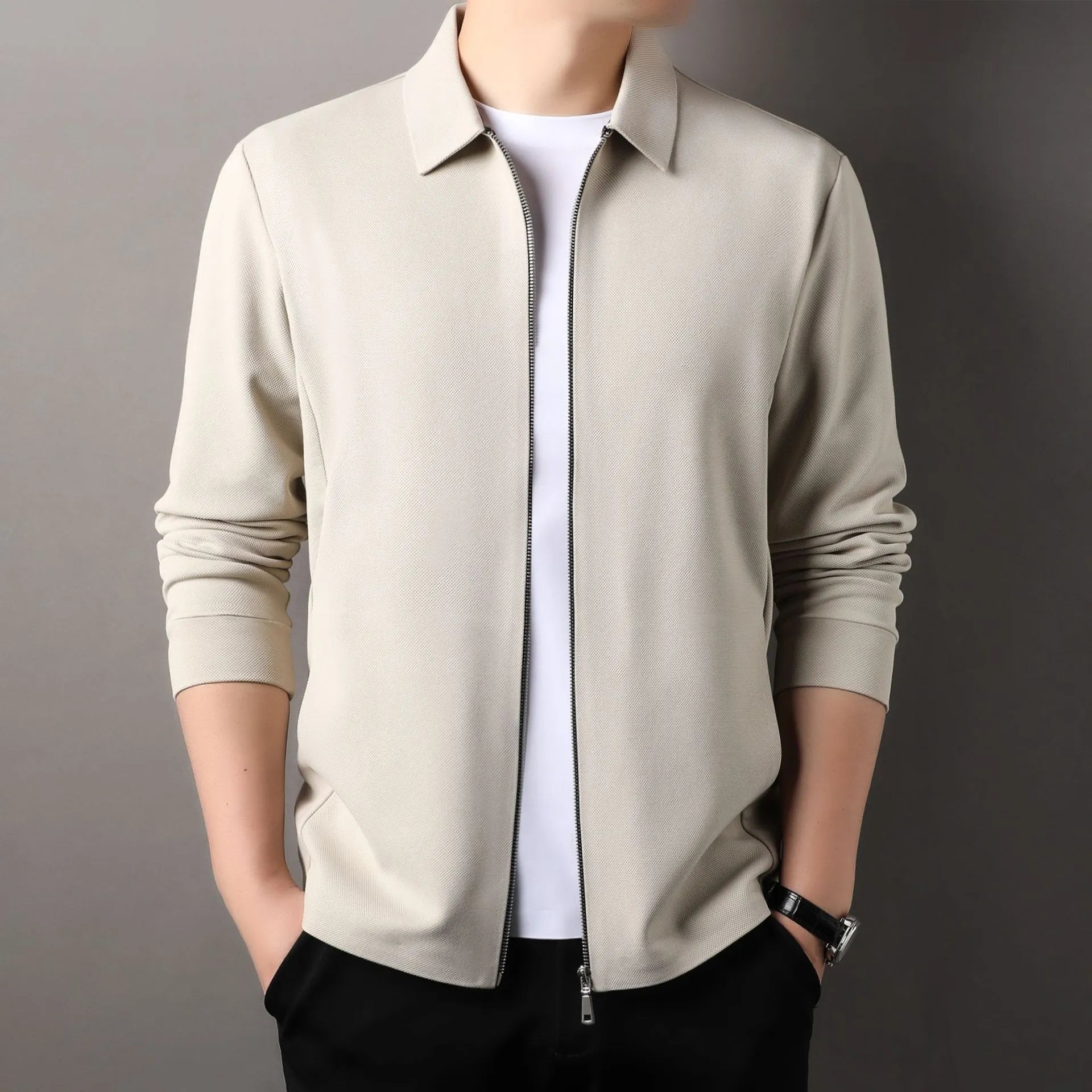 Men's polyester business jacket in black, dark grey or apricot with regular sleeves and straight hem design