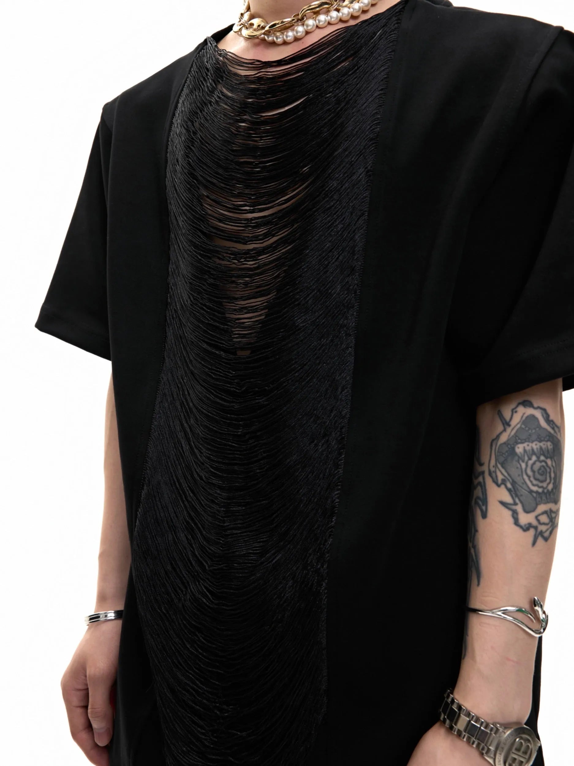 Men's black loose-fit polyester t-shirt with hollow-out V-neck collar and short sleeves