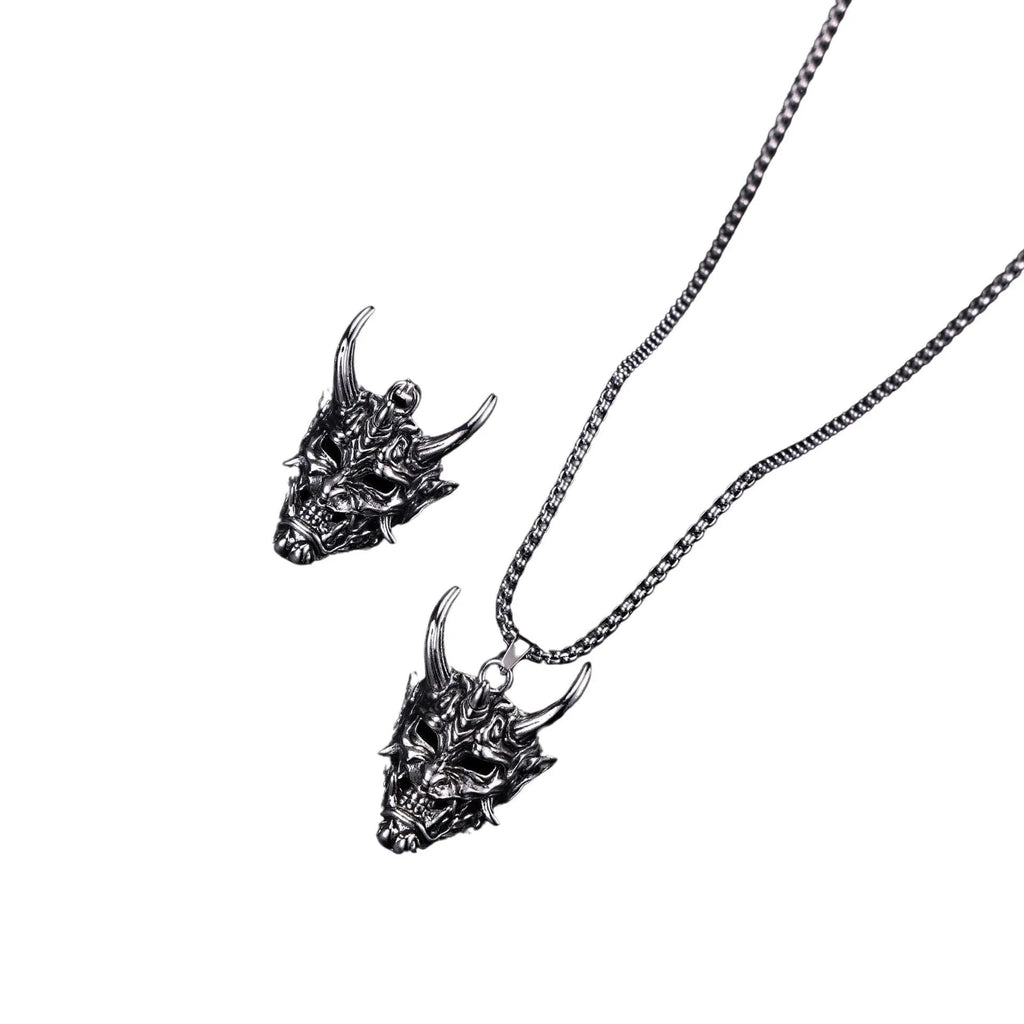 Men's vintage zinc alloy pendant necklace with 40mm x 27mm x 20mm electroplated silver pendant