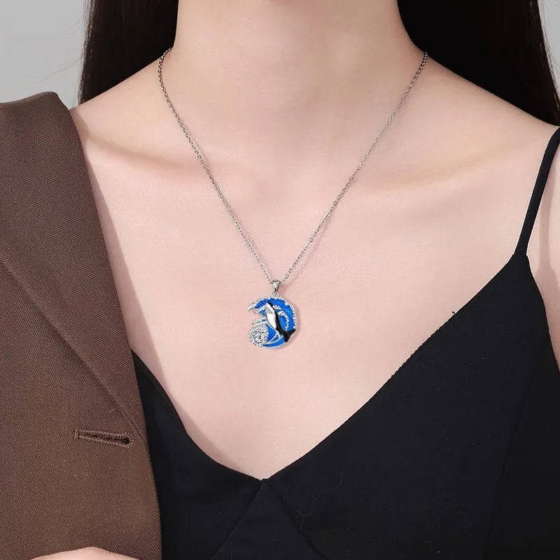 Women's shark necklace with copper pendant and cross chain, adjustable 41-50cm length