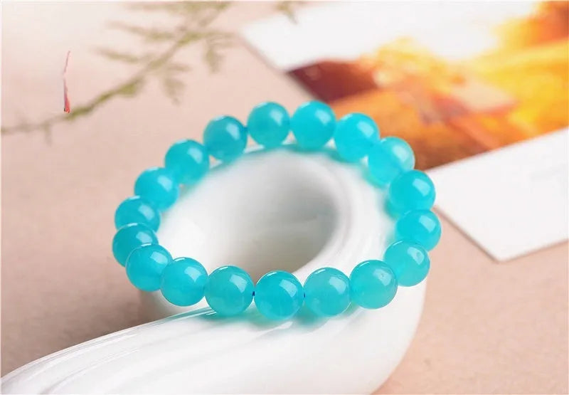 Loose natural blue-green amazonite gemstone beads for jewellery making in various sizes.