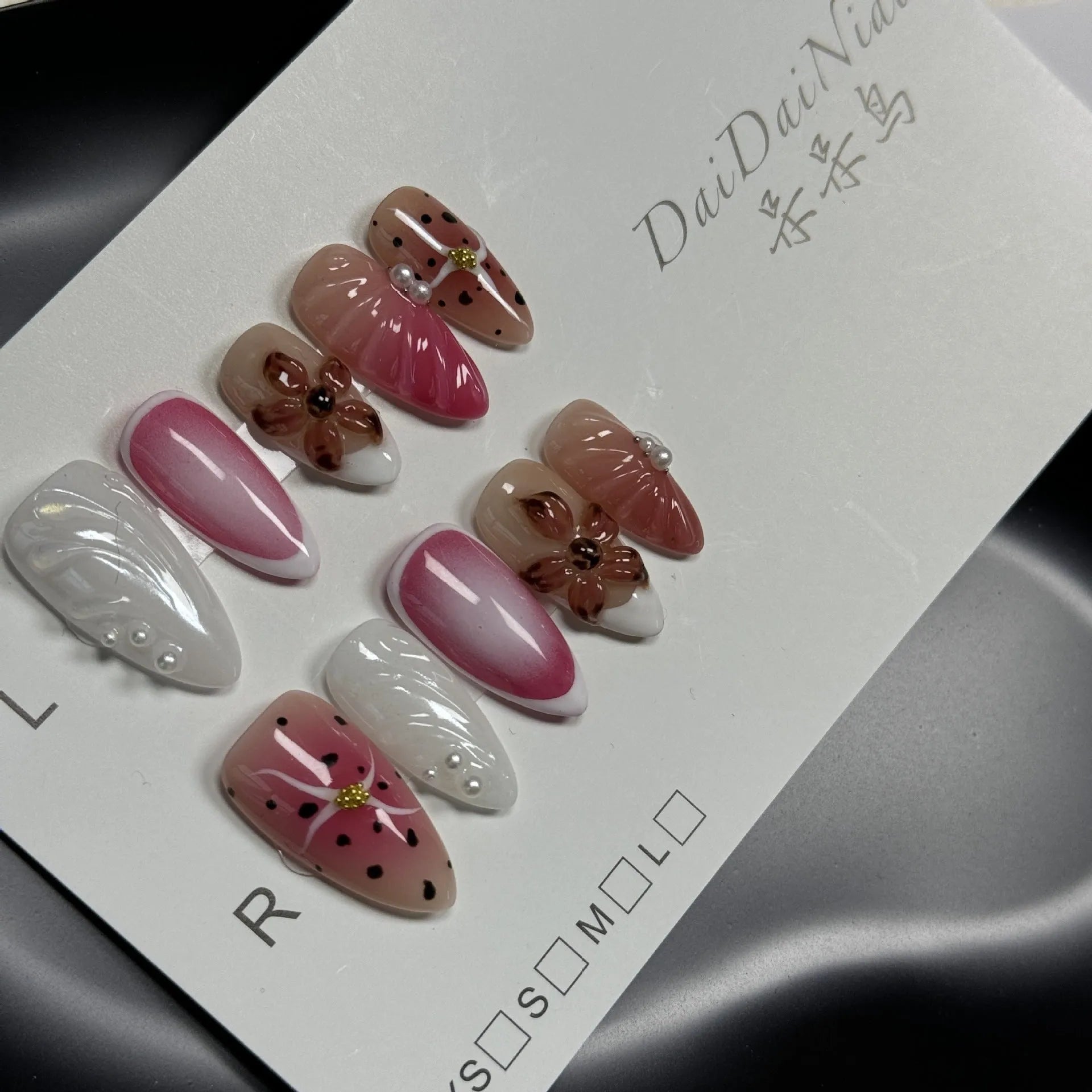 Hand-painted three-dimensional carved nail beauty patches in candy colours for almond-shaped nails