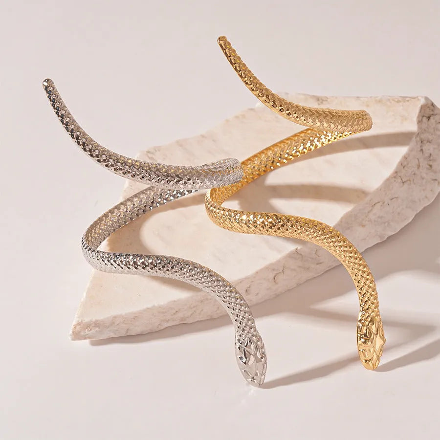 Gold and silver exaggerated twisted winding snake design bracelet and ring two-piece jewellery set