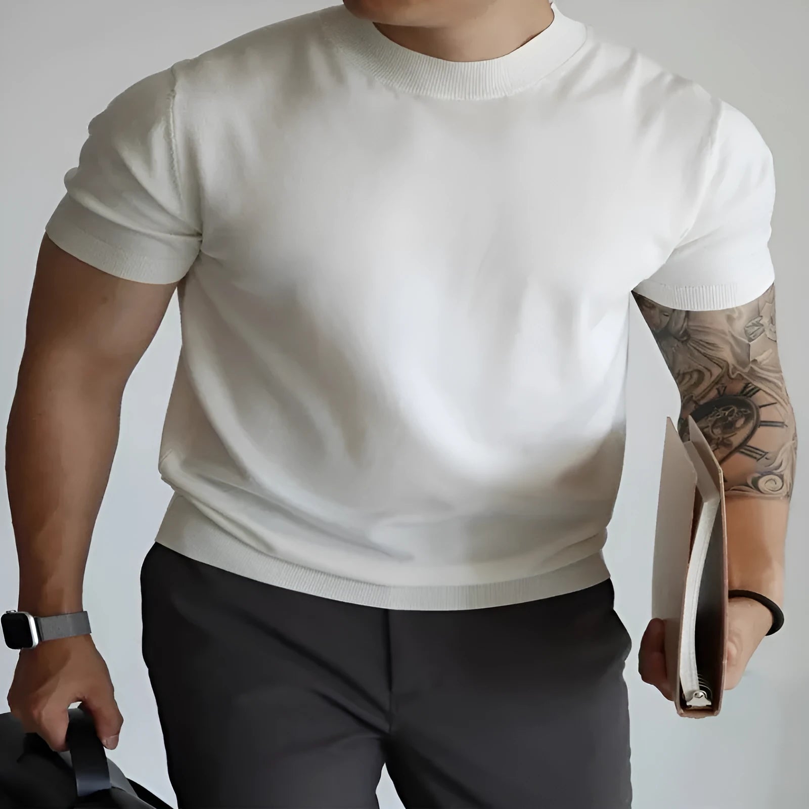 Men's slim-fit polyester t-shirt in multiple colour options for commute and office wear