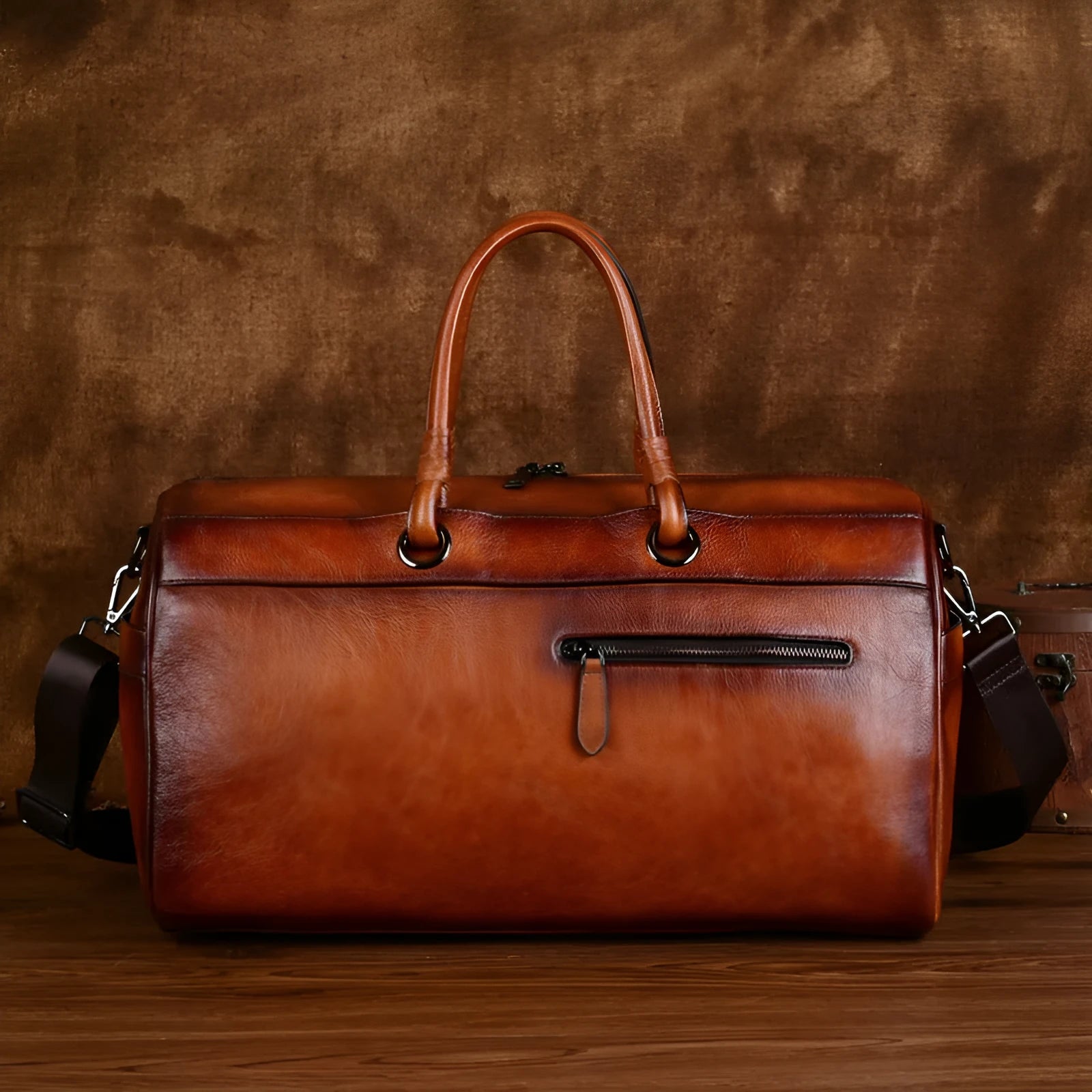 Vintage brown retro leather bag made from top-layer cowhide with under 20L capacity