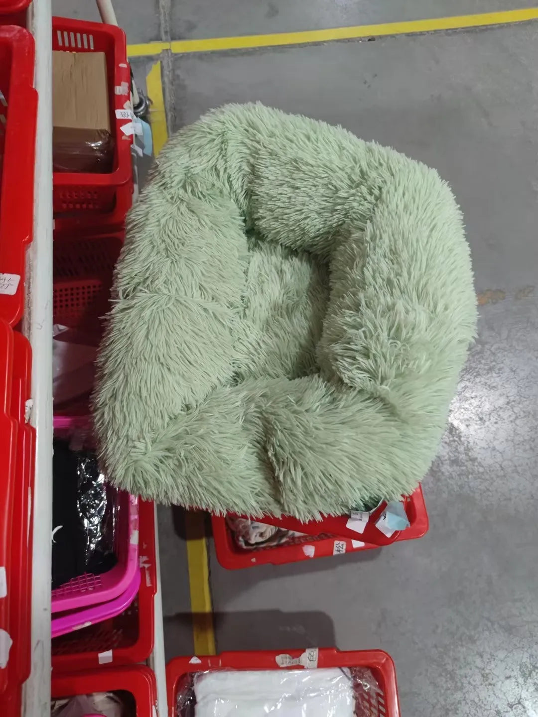 Round PV plush pet bed with raised rim in khaki colour for dogs and cats
