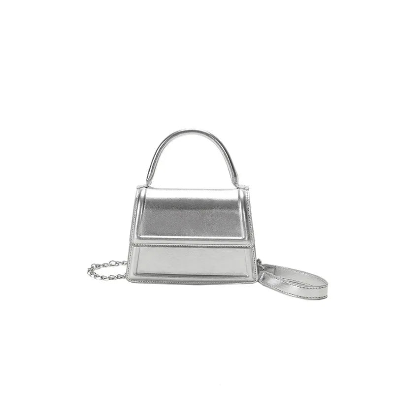 Retro shoulder crossbody bag in horizontal square shape with sewing line detail