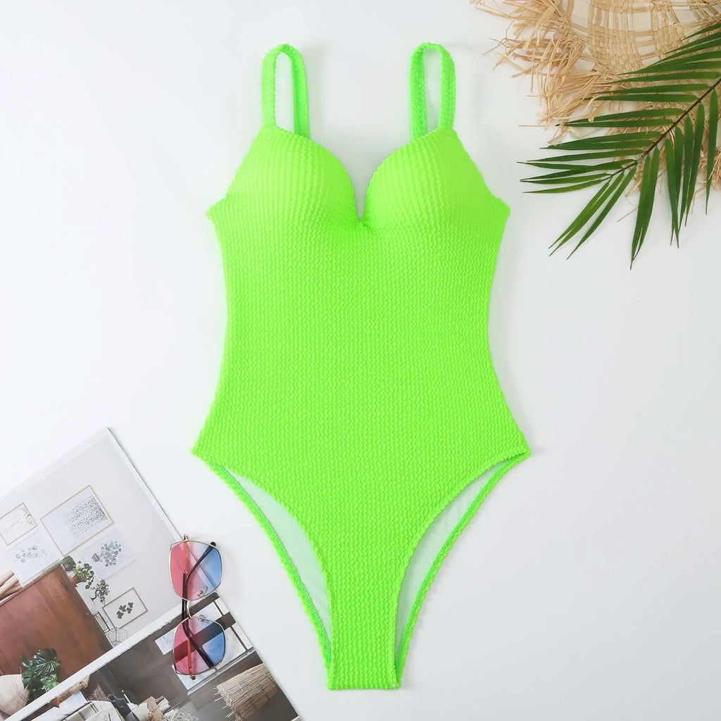 Women's one-piece swimsuit with stripe detailing in polyester fabric for swimming