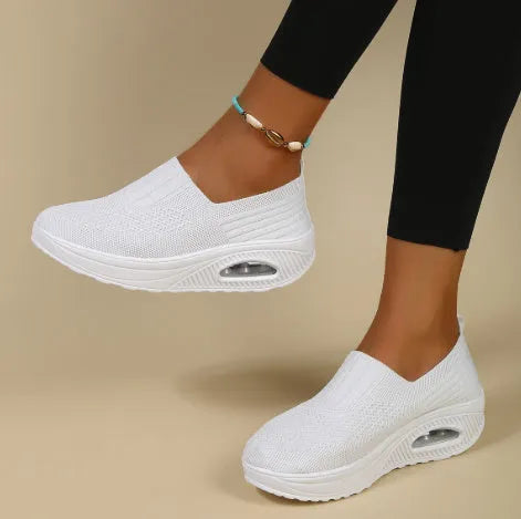 Women's air cushion non-slip flying woven shoes in solid colour, low top with mesh upper and EVA sole