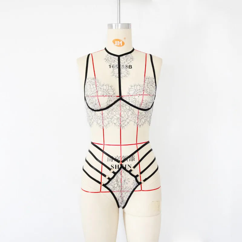 Lace three-point lingerie set in photo colour with spandex stretch, available in sizes S to 3XL
