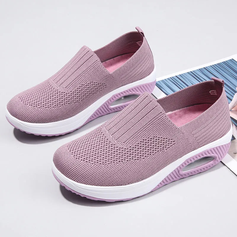 Women's air cushion non-slip flying woven shoes in solid colour, low top with mesh upper and EVA sole