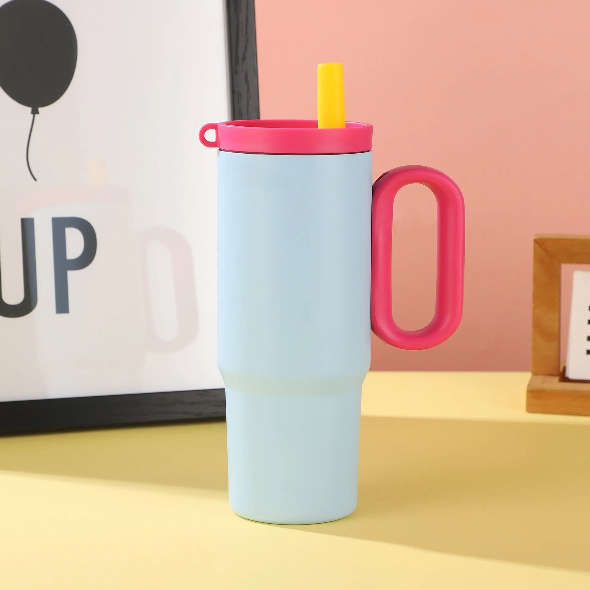 Insulated portable straw cup with handle and lid in choice of five colours