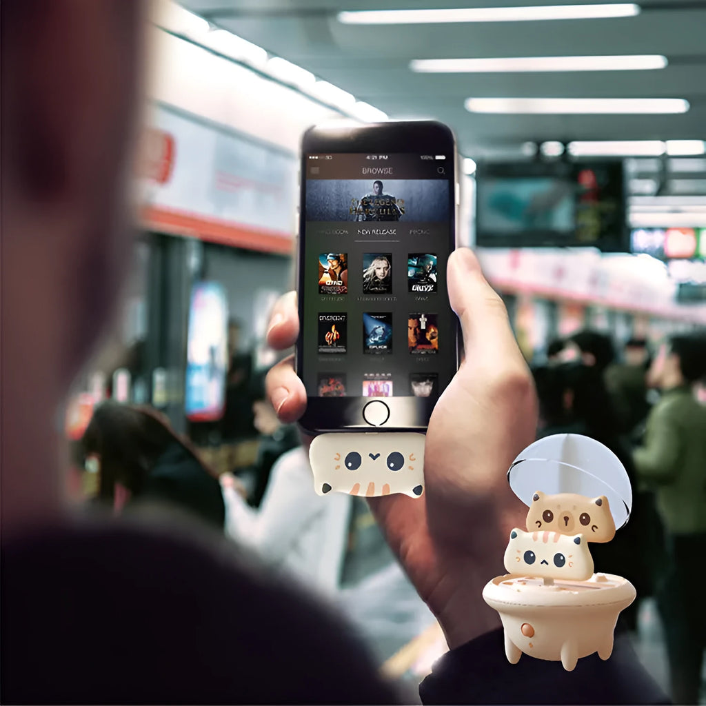 Cartoon bear and cat design fast charging power bank for Apple iPhone with polymer battery