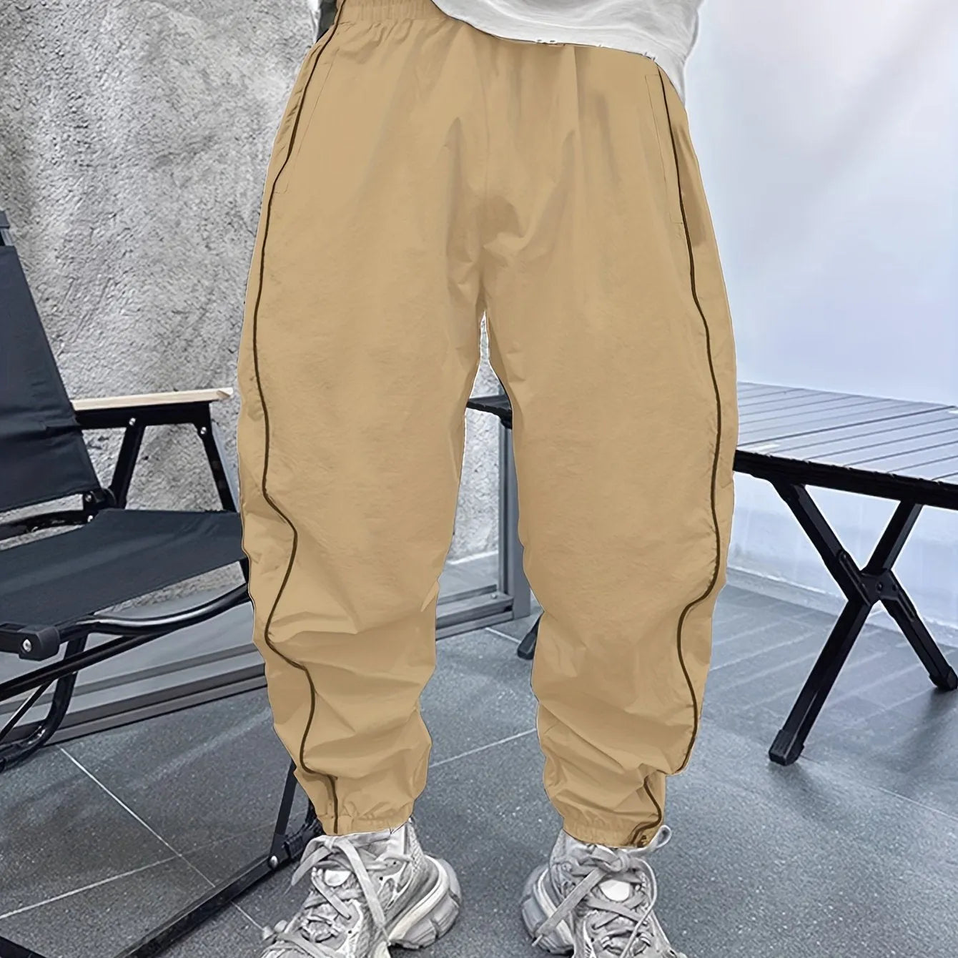 Men's bamboo fibre casual sports pants in loose cropped length with high elasticity