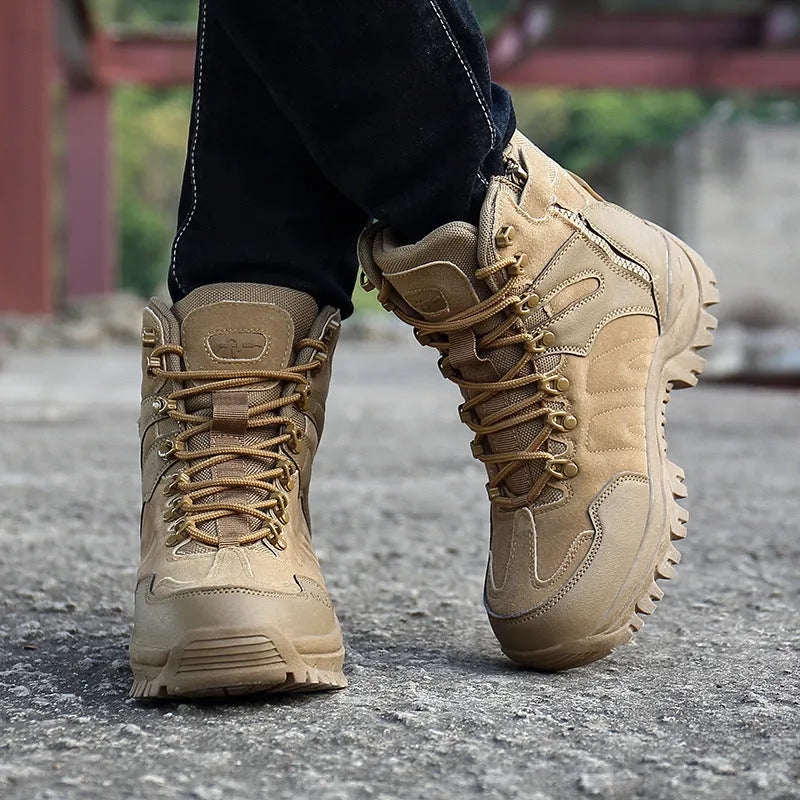 Men's suede military tactical desert boots with rubber sole and front tie in a neutral colour