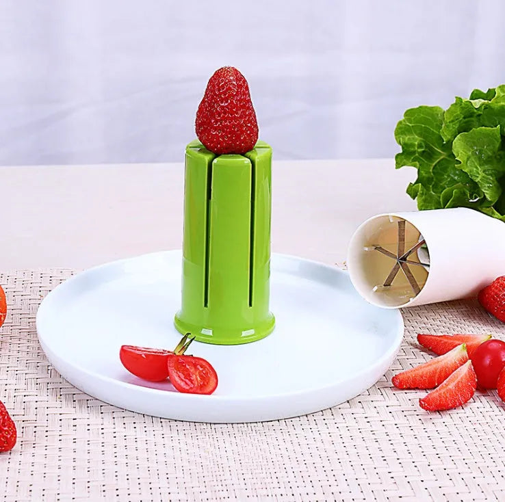 White cucumber slicer tool with 6 stainless steel blades and ABS body, 104x107mm