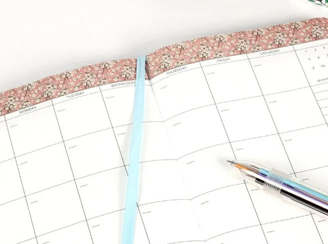Leather notebook with wireless binding, 120gsm Daolin paper, available in A5 and A6 sizes, multiple colours