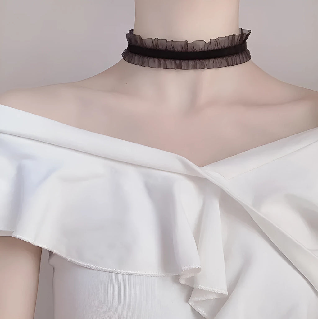 Velvet ruffled alloy clavicle necklace with flower pendant and snake bones chain in three colours
