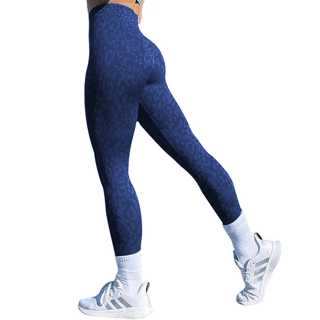 Women's push-up butt leggings in camouflage pattern for gym workouts and yoga