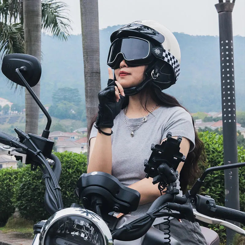 Retro style motorcycle helmet in ABS, shown in Ivory White colour