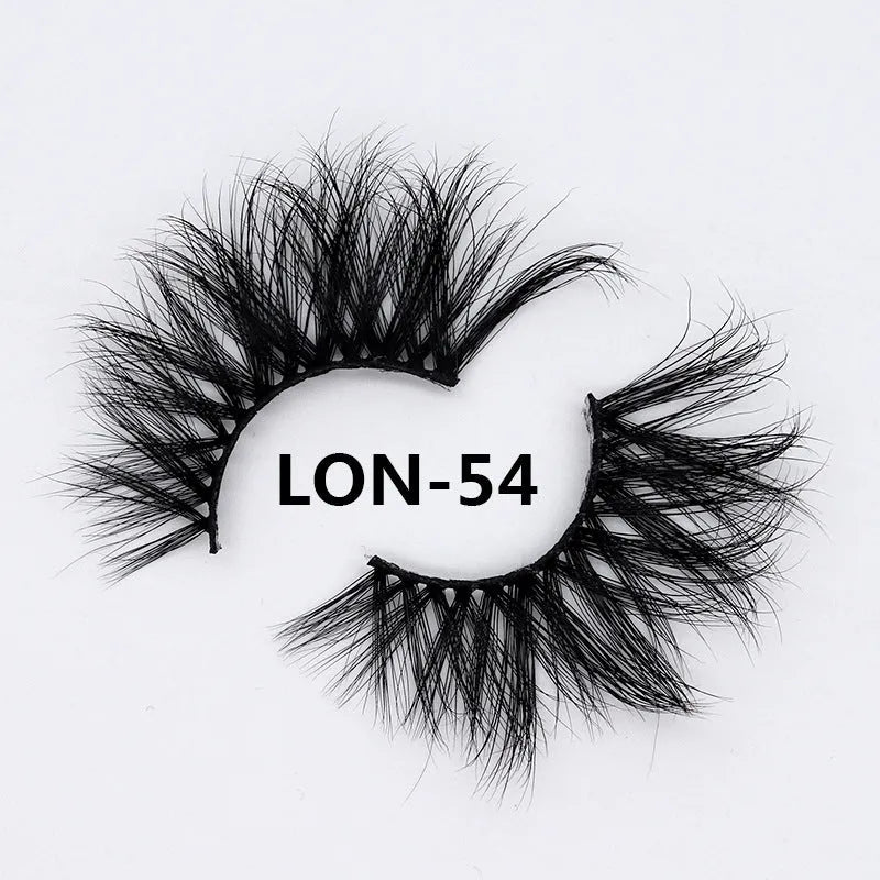 25MM3D handmade mink eyelashes in a clear plastic tray showing 25mm length 3D curl design