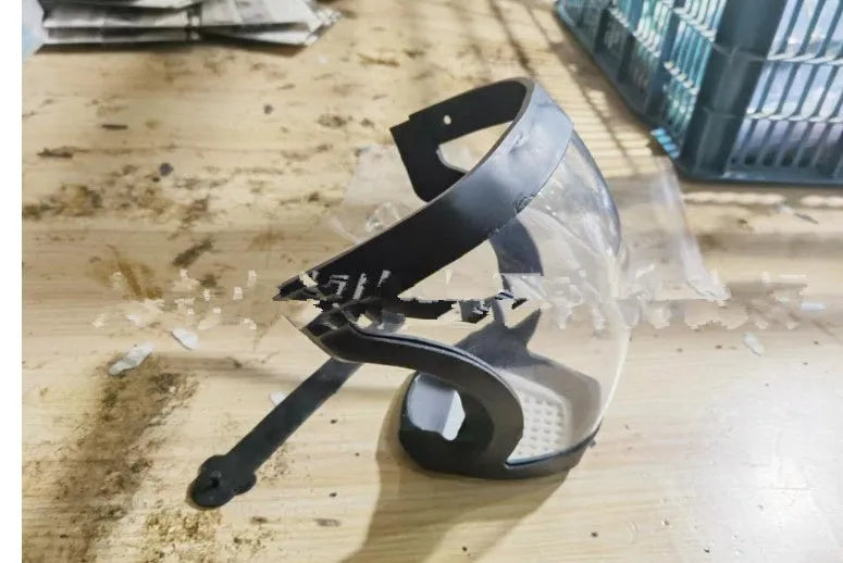 Transparent full face sports mask with edging 21x16cm 230g hard hanging plastic face shield
