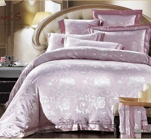 European-style 4-piece pure cotton sateen jacquard bedding set with quilt cover, fitted sheet and two pillowcases shown on a bed