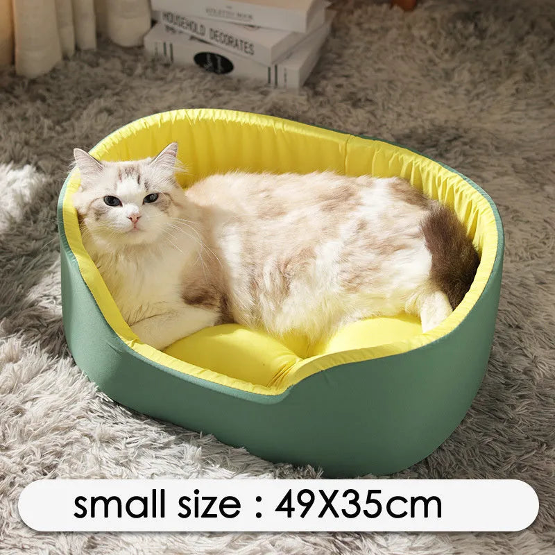 Washable pet kennel in black or green with water-resistant fabric and three size options