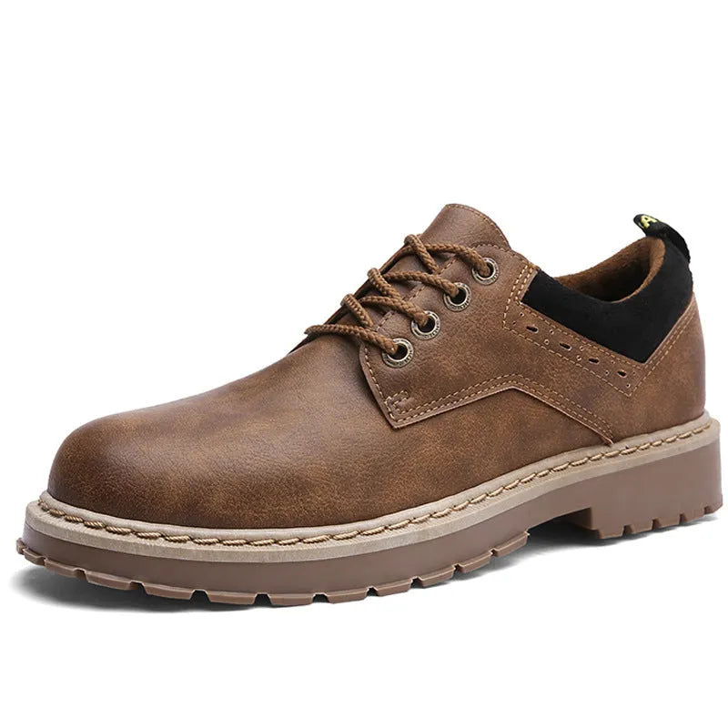 Men's round toe casual shoes with front tie closure and low-top design in black colour