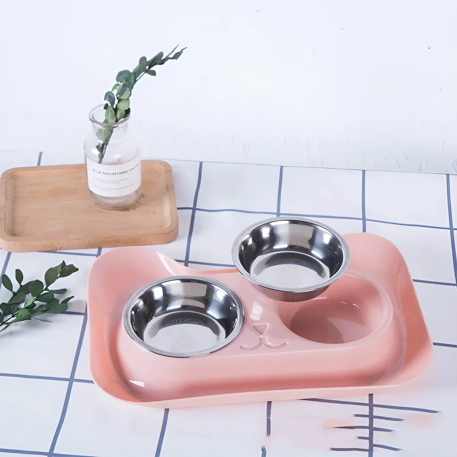 Pet stainless steel drinking water and feeding cat bowl with blue PP tray on floor