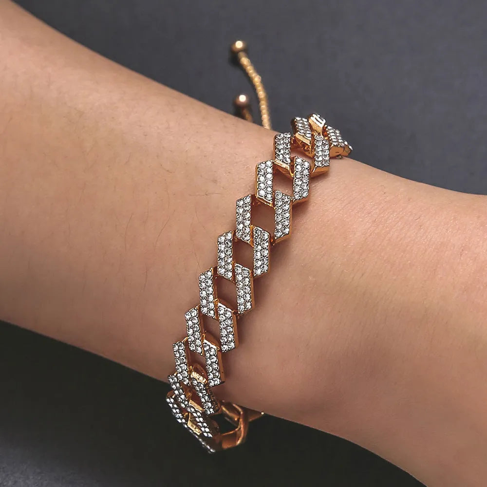 Hip hop unisex thick Figaro chain bracelet in gold with crystal inlay, drawstring closure