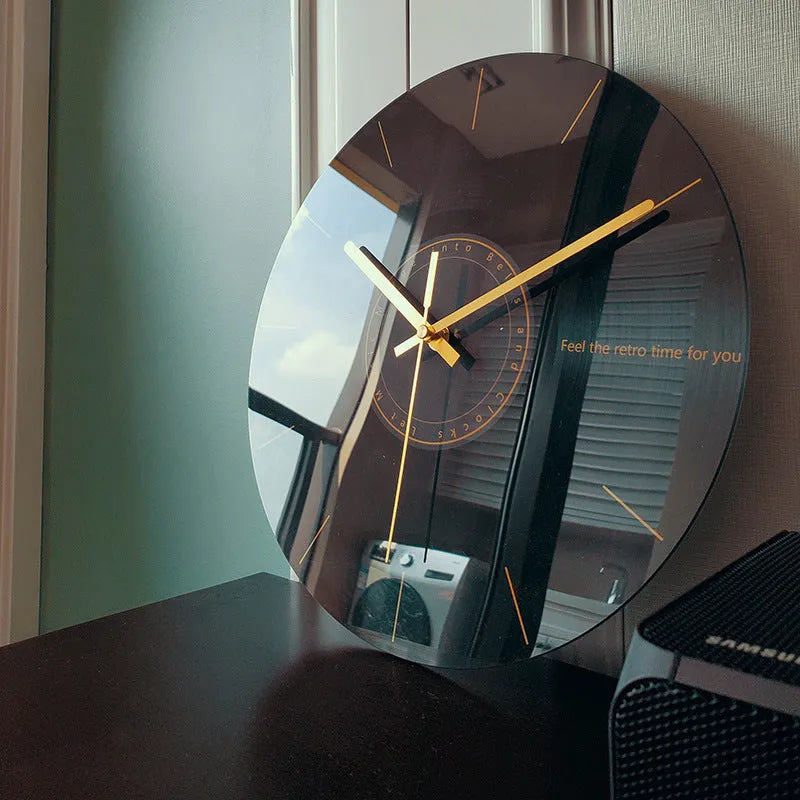 Circular quartz wall clock with organic glass dial, silent movement, 30.5cm or 35.5cm, multiple colour styles