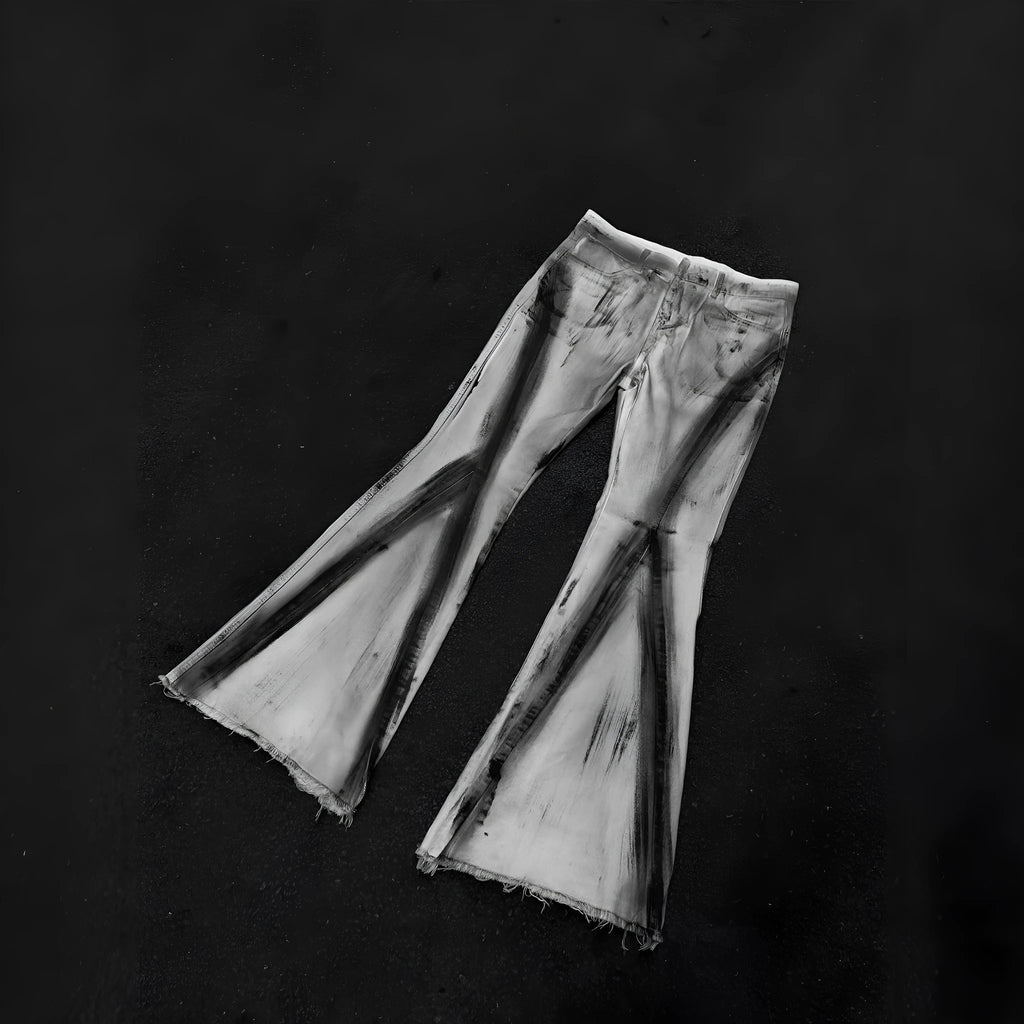 Men's white American street retro selvedge jeans with black ribbon gradient detailing and zip fly