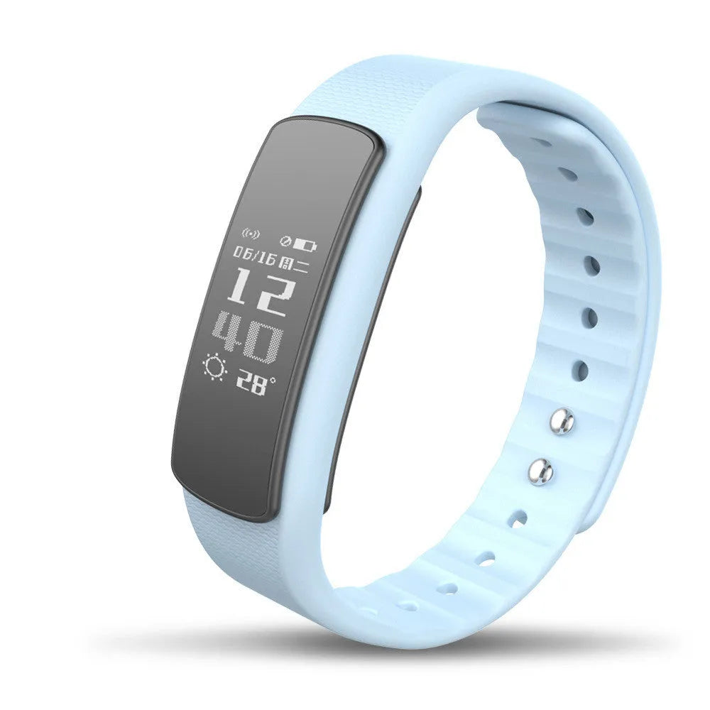 I6 smart sports bracelet with 0.96 inch touch screen in black or green colour showing fitness tracking display