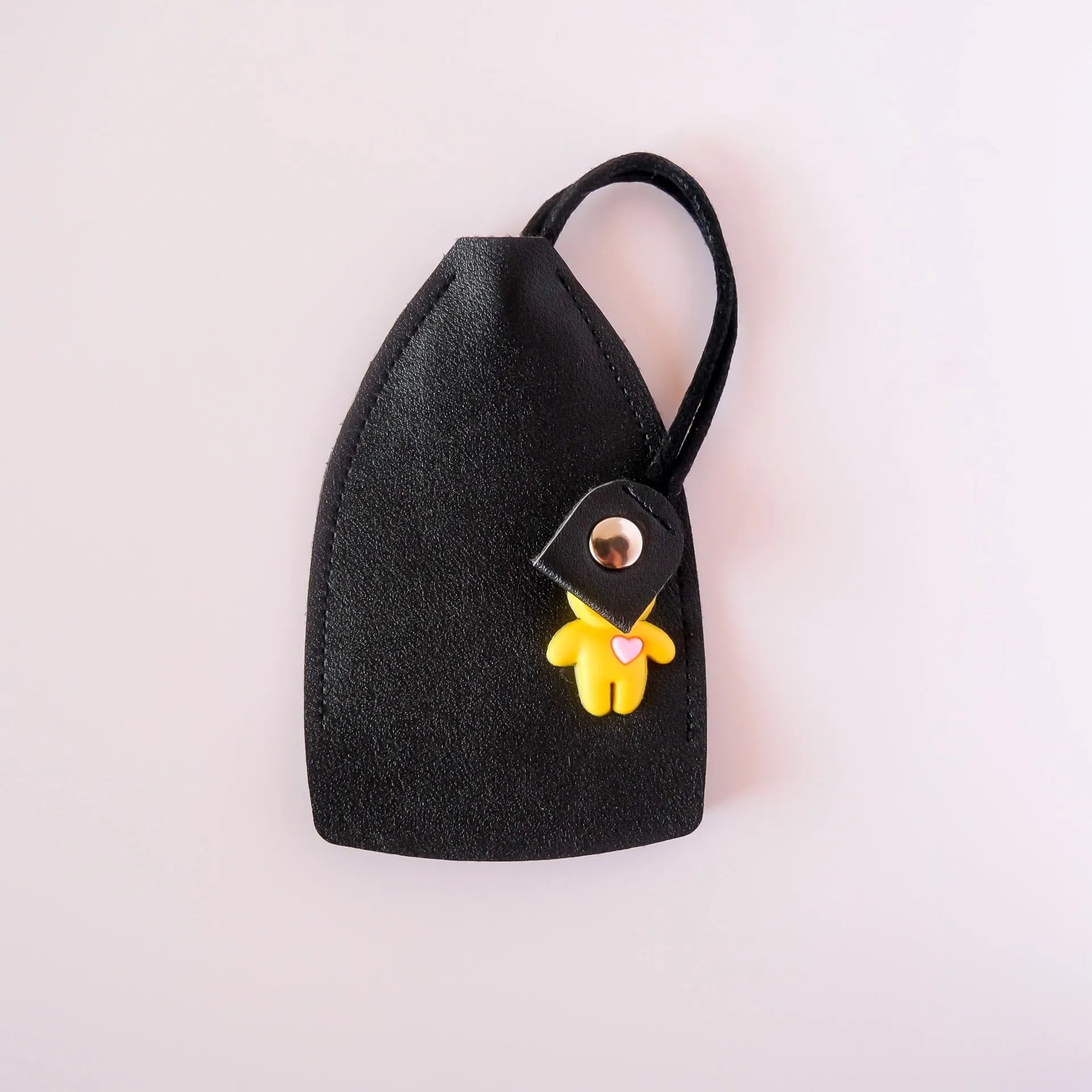 Universal large capacity car key case in five colour options with PU leather construction