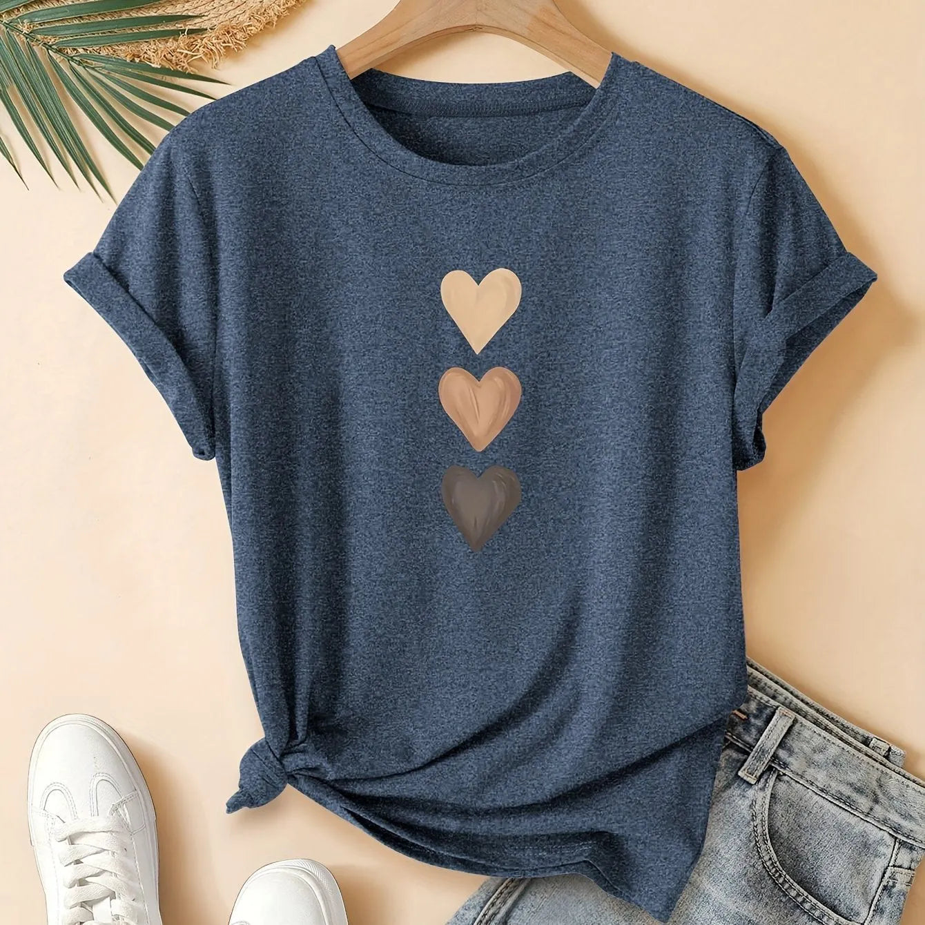 Chinese style art retro graphic print on a women's pure cotton short sleeve round neck T-shirt.