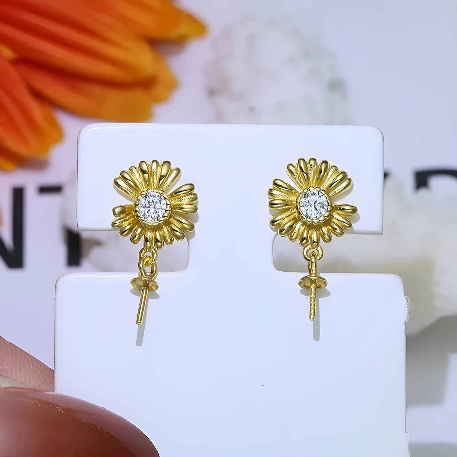 Baroque flower-shaped S925 sterling silver earring and ring holder in gold or silver finish