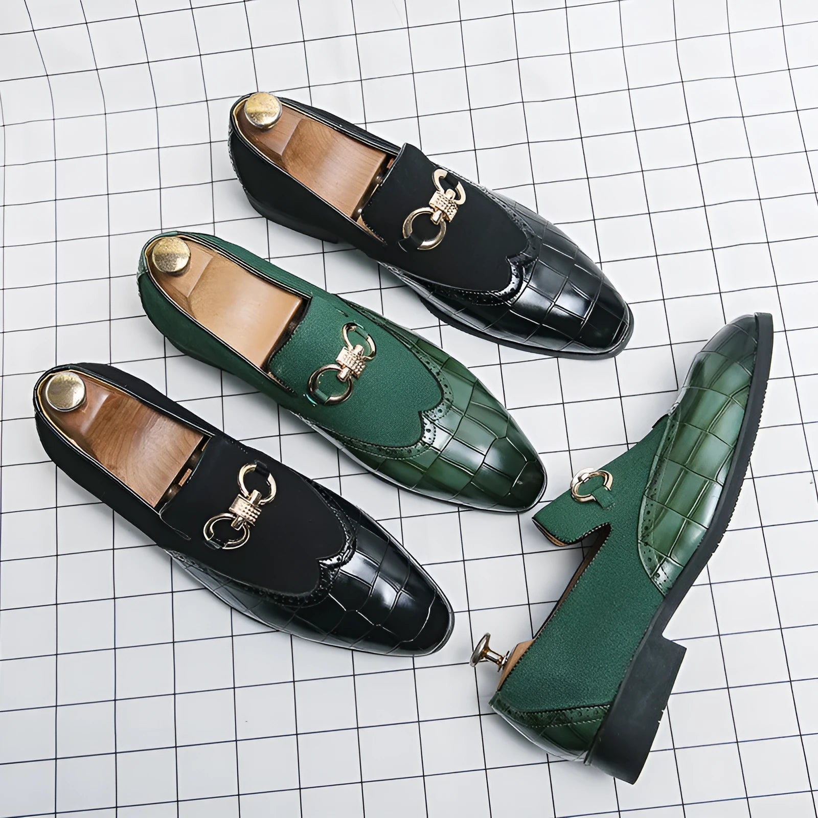Men's black and green pointed-toe casual shoes with low-top design and rubber sole