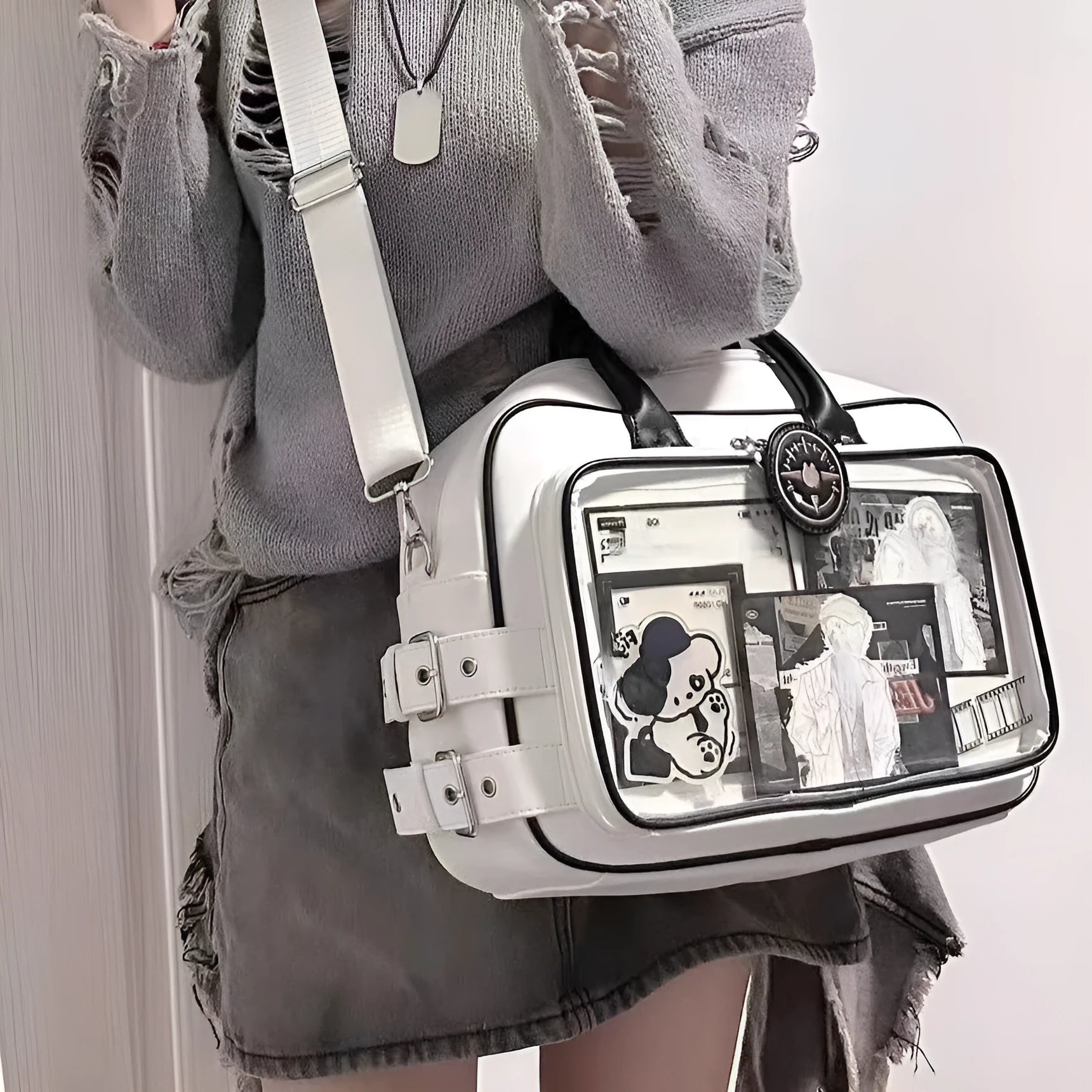 One-shoulder PU messenger bag 42x24cm horizontal square shape with external pocket, black colour option