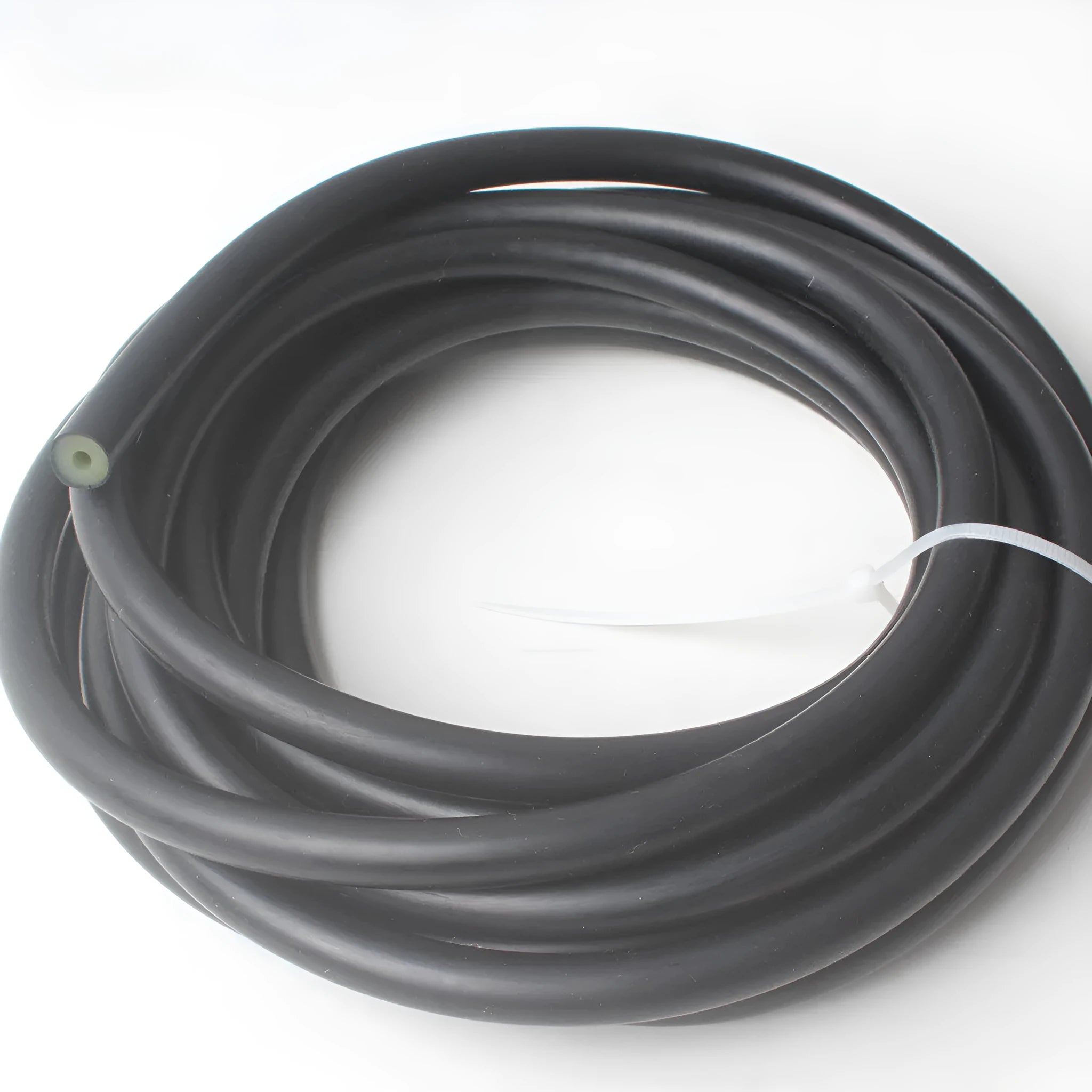 Black latex speargun tube with 500-600% tensile range for diving speargun propulsion