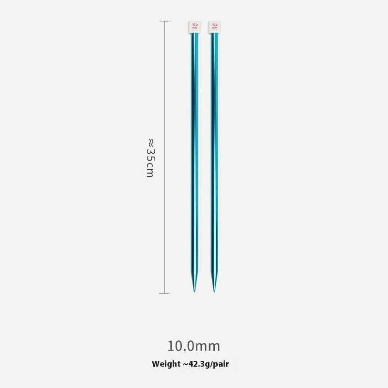 Set of lengthened crochet hooks with caps in 13 sizes from 2.0mm to 10.0mm, two hooks per size.