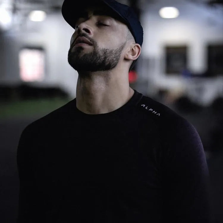 Men long sleeve mesh breathable gym T-shirt in black, crew-neck, heavy jersey fabric, size M to XXL