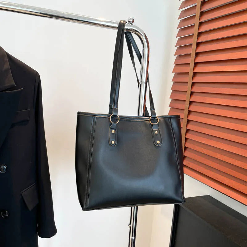 Korean style horizontal square shoulder underarm bag in PU leather with sandwich pocket design