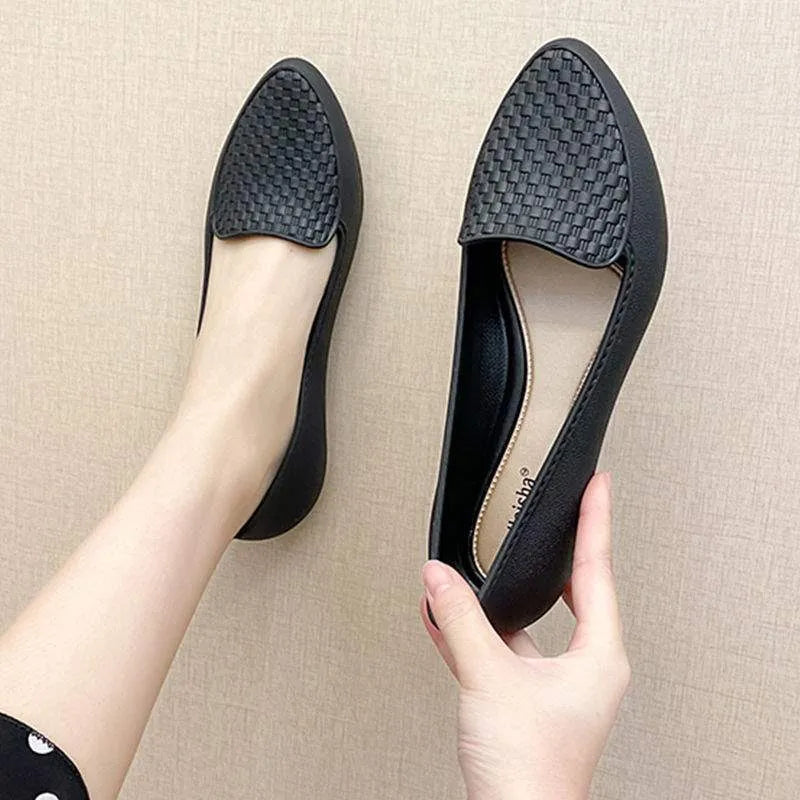 Baotou women's summer outdoor anti-slip flat crystal slip-on sandals with PVC upper, low heel, available in several colours