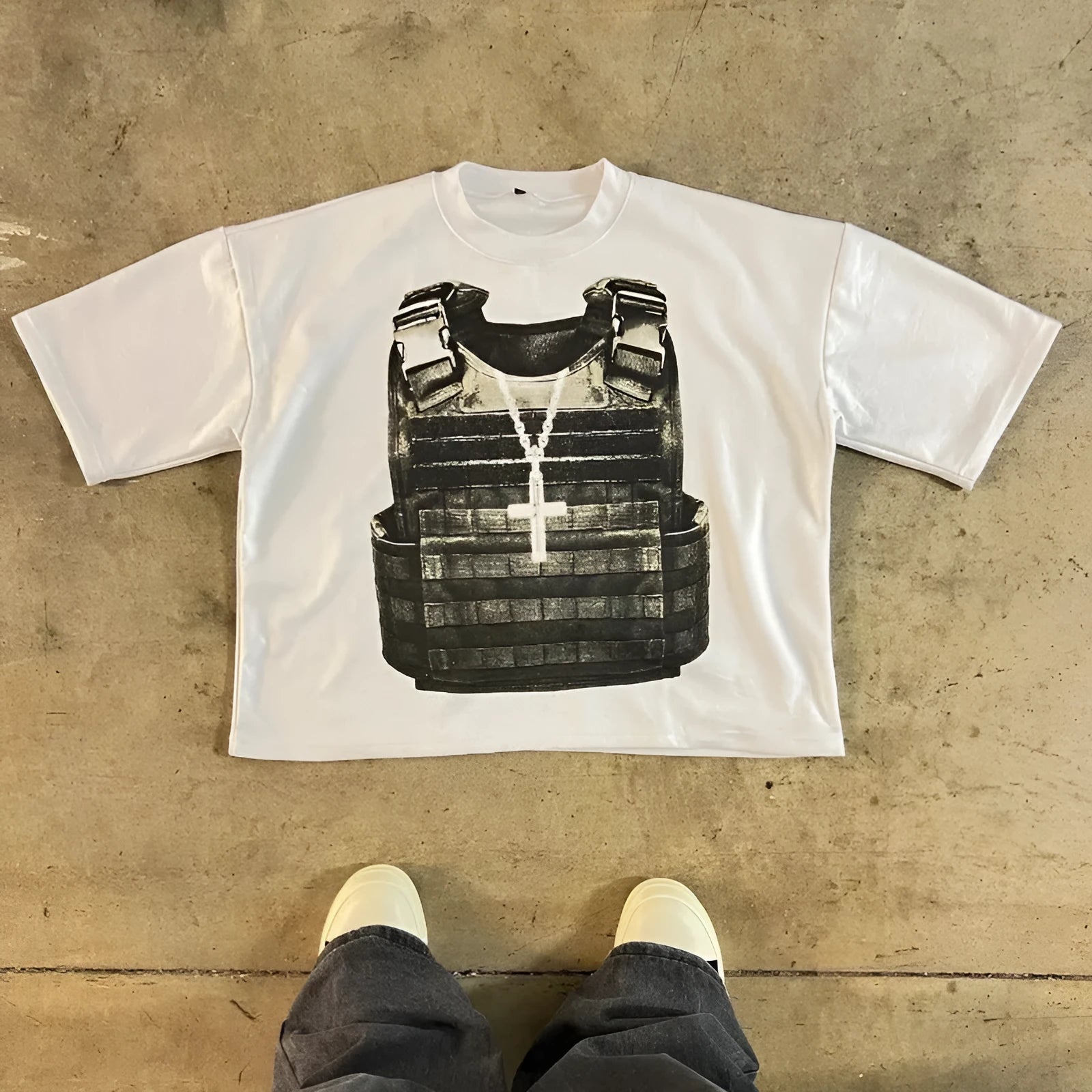 Men's cotton short sleeve T-shirt with retro street style print in contrast colours