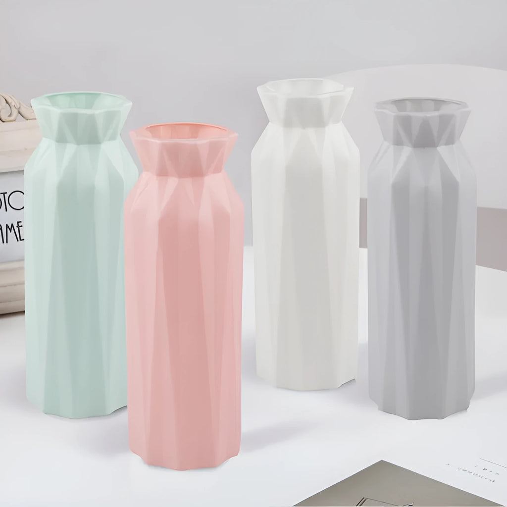 Plastic melamine vase in green, grey, pink or white with 7.2 cm base diameter